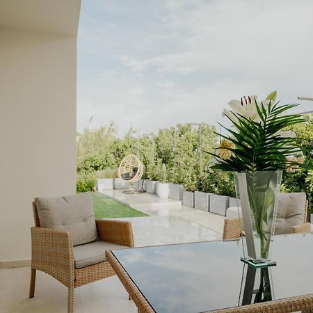 Le Jardin Apartments Kampos Marathokampou Eksteriør billede